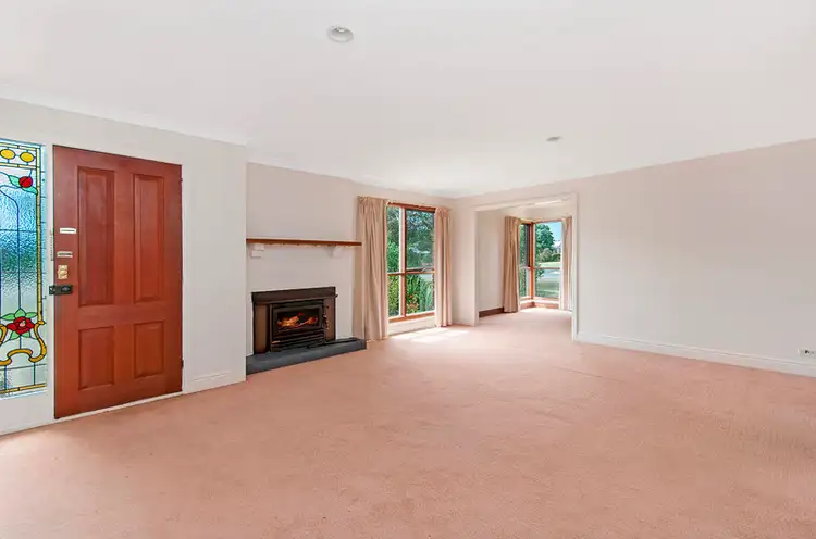 Second view of Homely house listing, 10 Bayley Street, Hamilton VIC 3300
