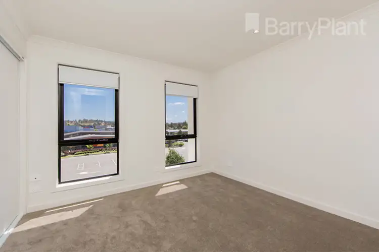 Seventh view of Homely house listing, 7/17 Edgeware Close, Pakenham VIC 3810