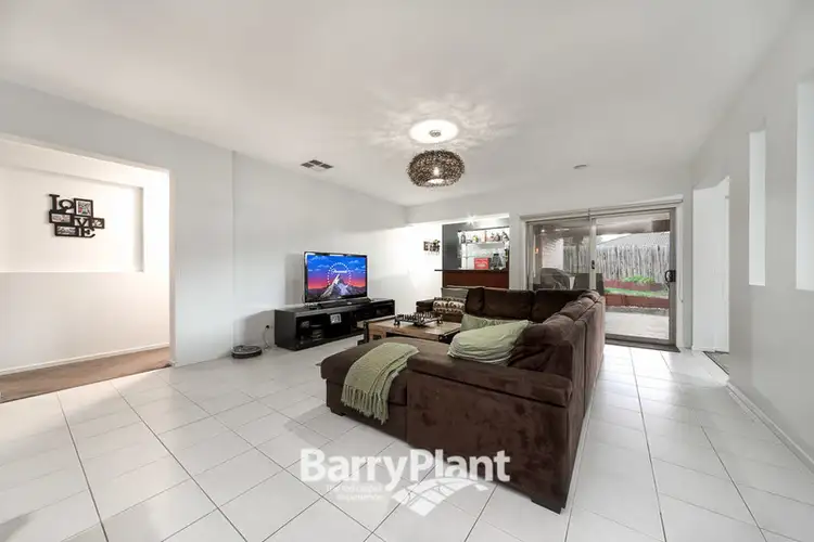 Fifth view of Homely house listing, 5 Wotan Court, Drouin VIC 3818