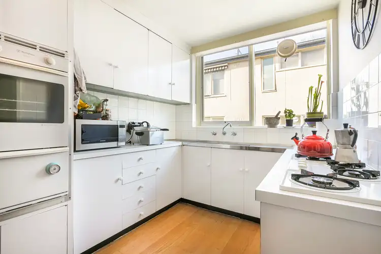 Fifth view of Homely apartment listing, 6/90 Clowes Street, South Yarra VIC 3141
