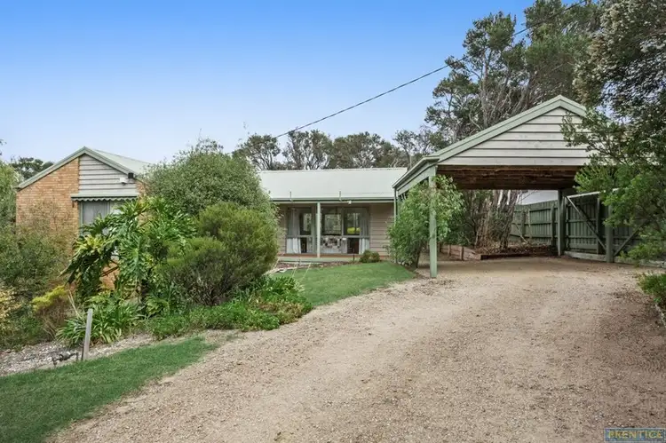 28 Neville Drive, Rye VIC 3941