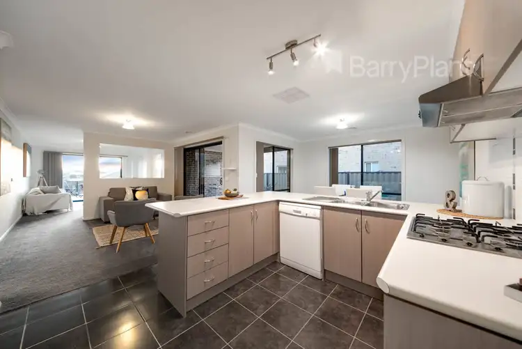 Second view of Homely house listing, 7 Lucerne Circuit, Pakenham VIC 3810
