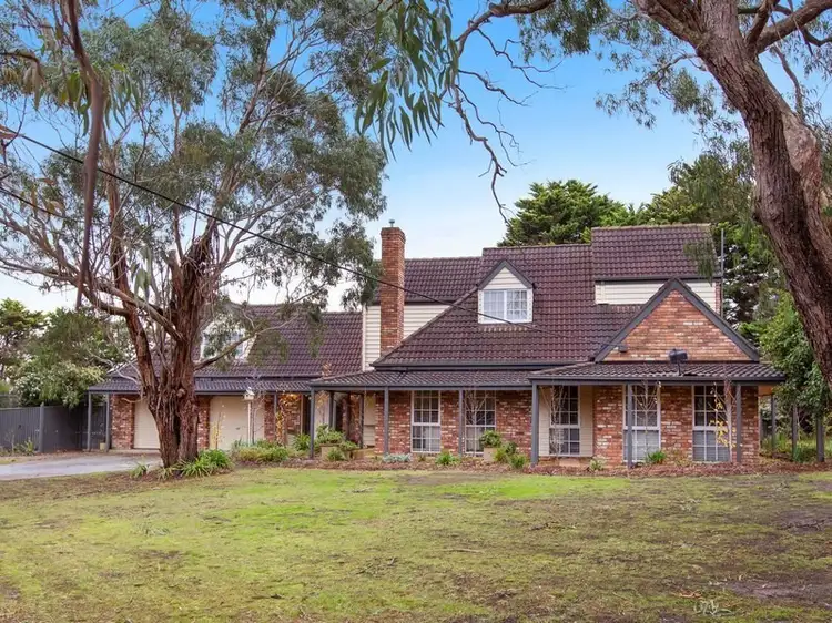10 Moseley Drive, Mount Eliza VIC 3930