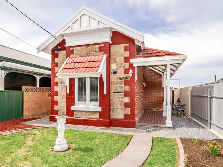 34 Penzance Street, Glenelg SA 5045