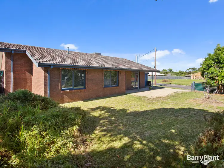 323 Eastbourne Road, Capel Sound VIC 3940