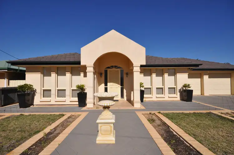 9 Cobbin Street, Port Augusta West SA 5700