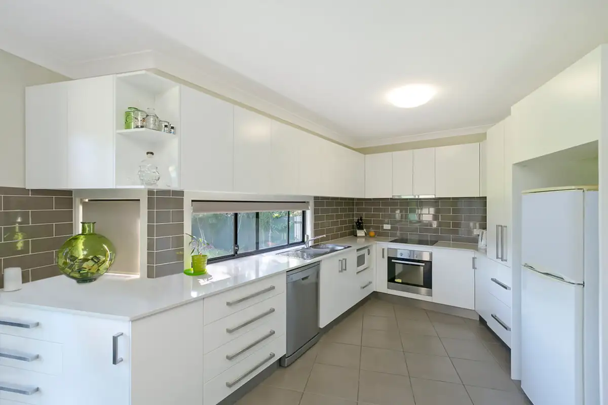 Main view of Homely house listing, 2/8 Onyx Court, Carrara QLD 4211