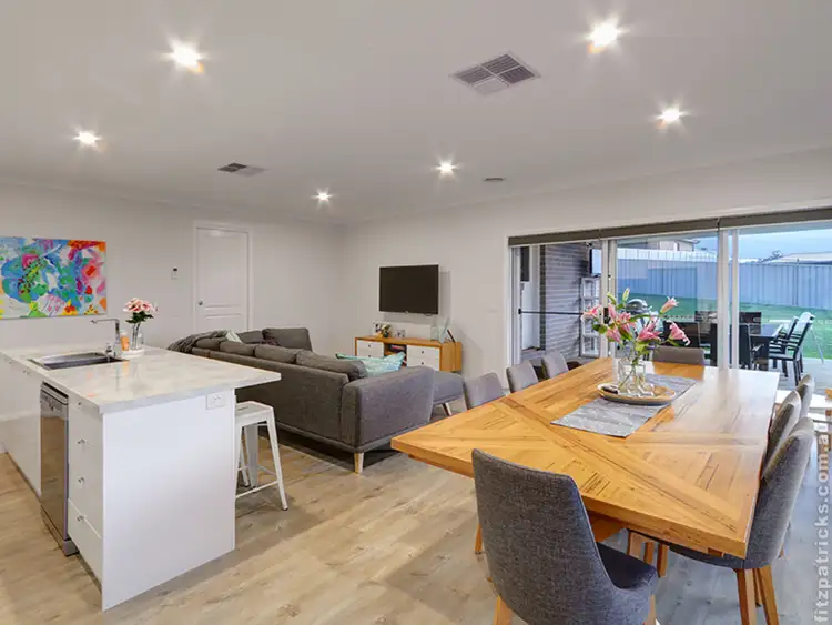 Second view of Homely house listing, 2 Glenrock Close, Bourkelands NSW 2650