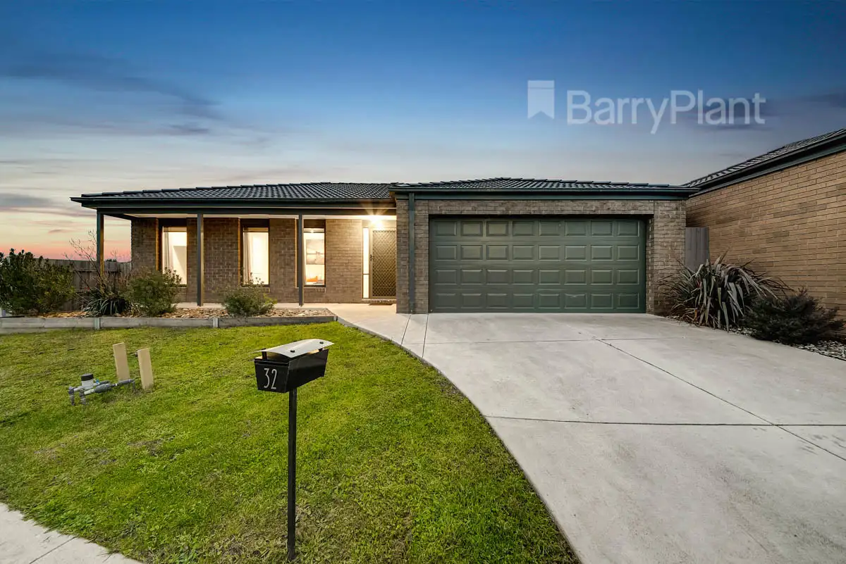 Main view of Homely house listing, 32 Goshawk Drive, Pakenham VIC 3810