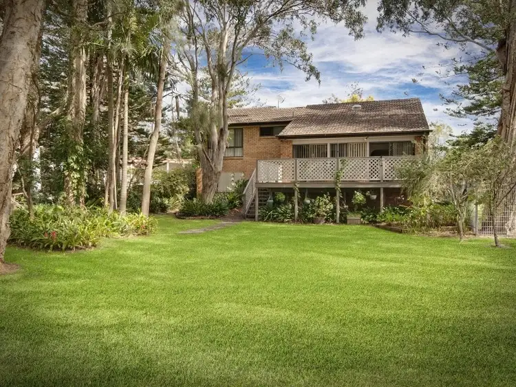 27 Sunrise Avenue, Budgewoi NSW 2262