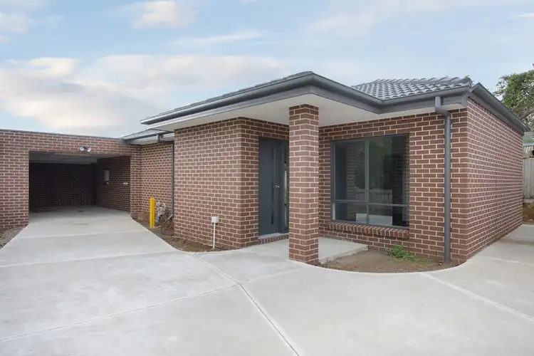 2/7 Pioneer Street, Warragul VIC 3820