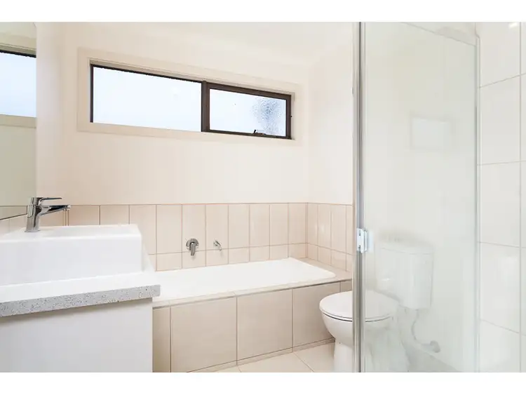 Seventh view of Homely townhouse listing, 4 Phillip Court, Hastings VIC 3915