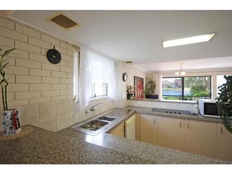 Fifth view of Homely unit listing, 8/22 Aquila Court, Mermaid Waters QLD 4218