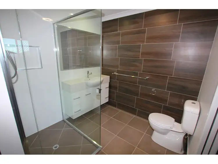 Third view of Homely unit listing, 2/46 Waterview Drive, Lammermoor QLD 4703