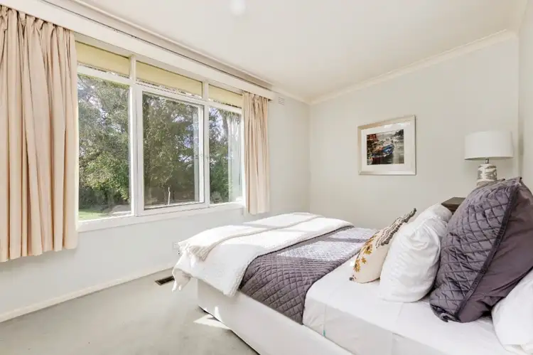 Sixth view of Homely house listing, 3 Allfrey Court, Mount Eliza VIC 3930