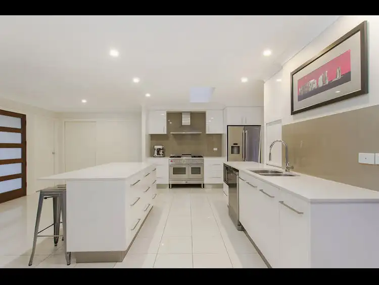 Second view of Homely house listing, 2 Tobermory Court, Merrimac QLD 4226