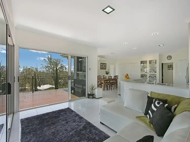 Sixth view of Homely house listing, 2 Guido Avenue, Blue Mountain Heights QLD 4350