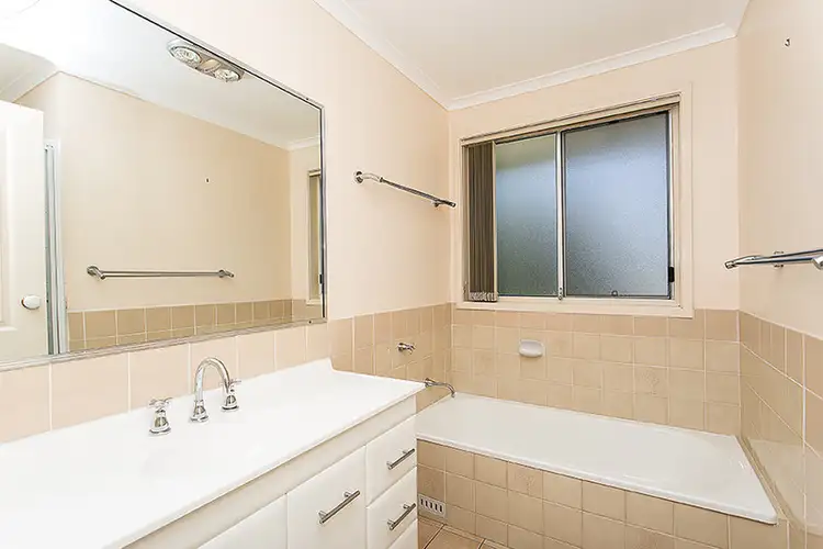 Fifth view of Homely house listing, 4 Birch Close, Medowie NSW 2318