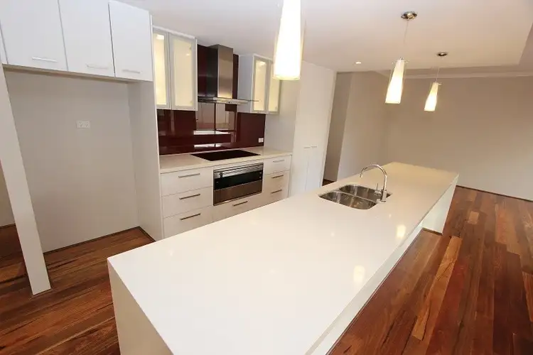 66 Cawana Parkway, Lakelands WA 6180