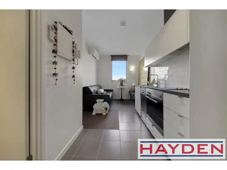 302/233 Dandenong Road, Windsor VIC 3181