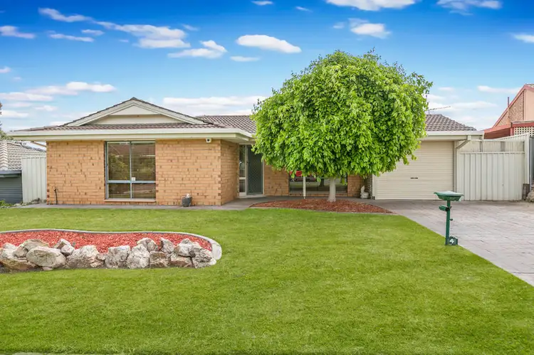 4 Marena Court, Woodcroft SA 5162