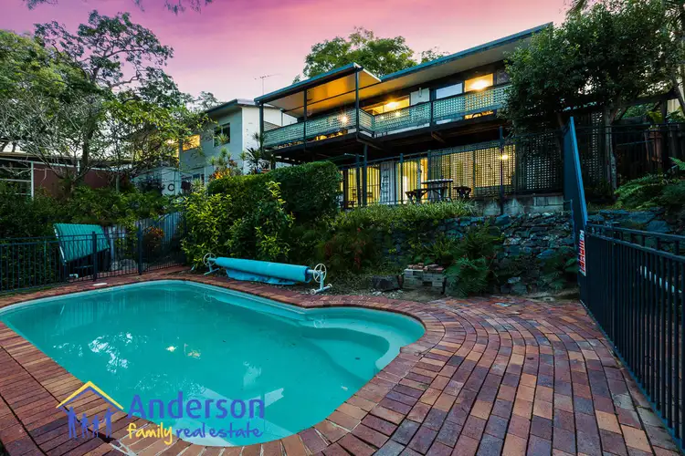 70 Ludlow Street, Chapel Hill QLD 4069