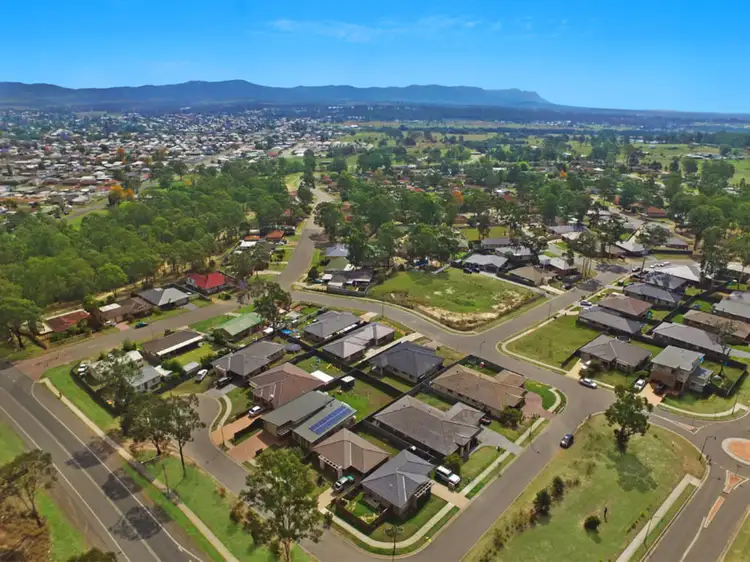 Fifth view of Homely house listing, 6a & 6b Finch Close, Cessnock NSW 2325