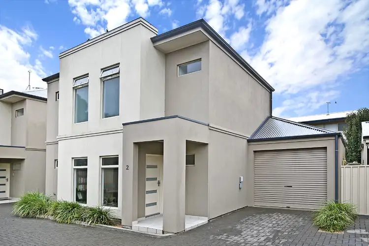 Main view of Homely townhouse listing, 2/2 Whinnerah Avenue, Aldinga Beach SA 5173
