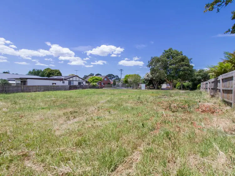 Sixth view of Homely townhouse listing, 5 - 7 Olympic Avenue, Frankston VIC 3199