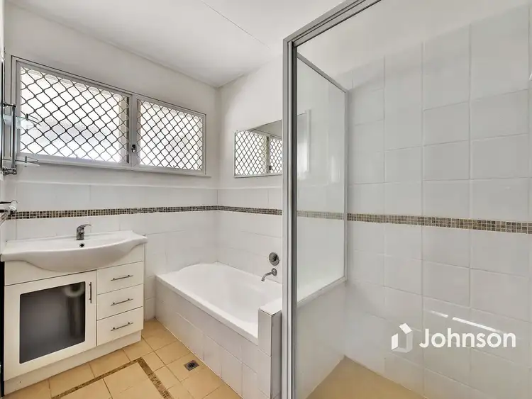 Seventh view of Homely house listing, 4 Dawn Parade, Riverview QLD 4303