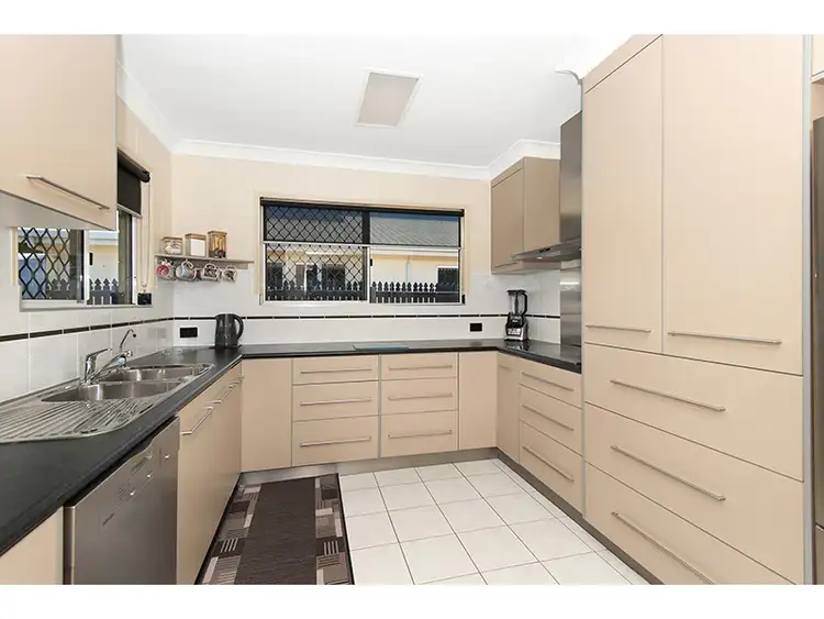 Second view of Homely house listing, 20 Amber Avenue, Rasmussen QLD 4815