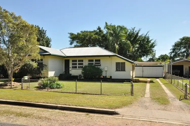 17 Haren Street, Mareeba QLD 4880