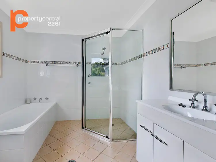 Sixth view of Homely house listing, 17 Windsor Road, Berkeley Vale NSW 2261