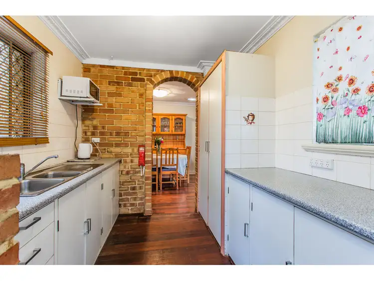 Sixth view of Homely house listing, 3 Ennis Court, Orelia WA 6167