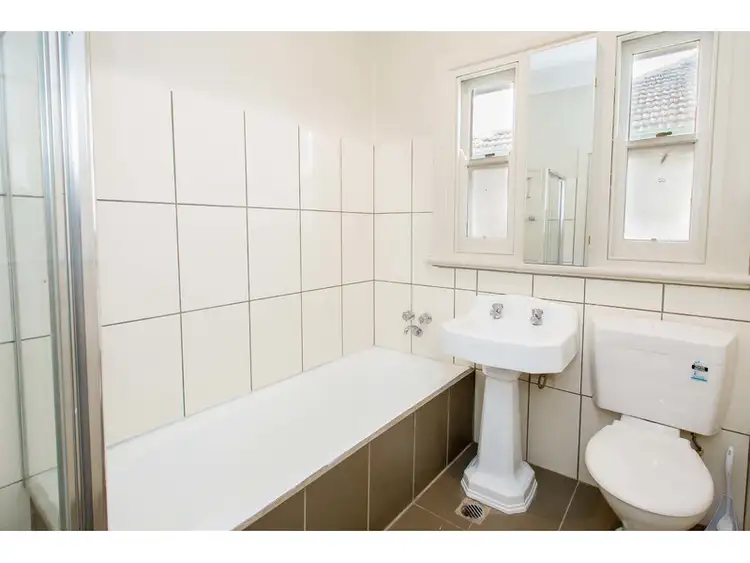 Seventh view of Homely house listing, 210 Olive Street, South Albury NSW 2640