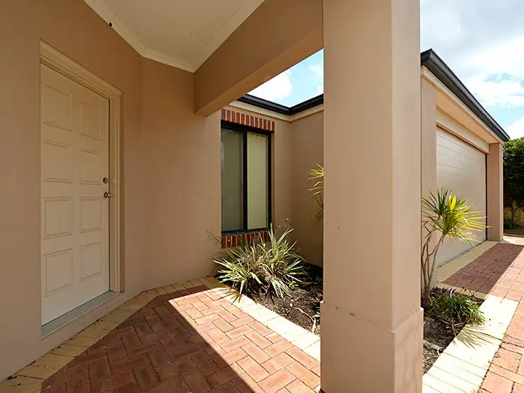 Fifth view of Homely house listing, 7 Stowe Link, Aveley WA 6069