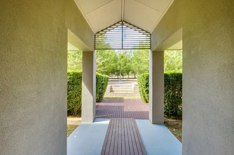 Fifth view of Homely house listing, 24 Innisfree Drive, Wodonga VIC 3690