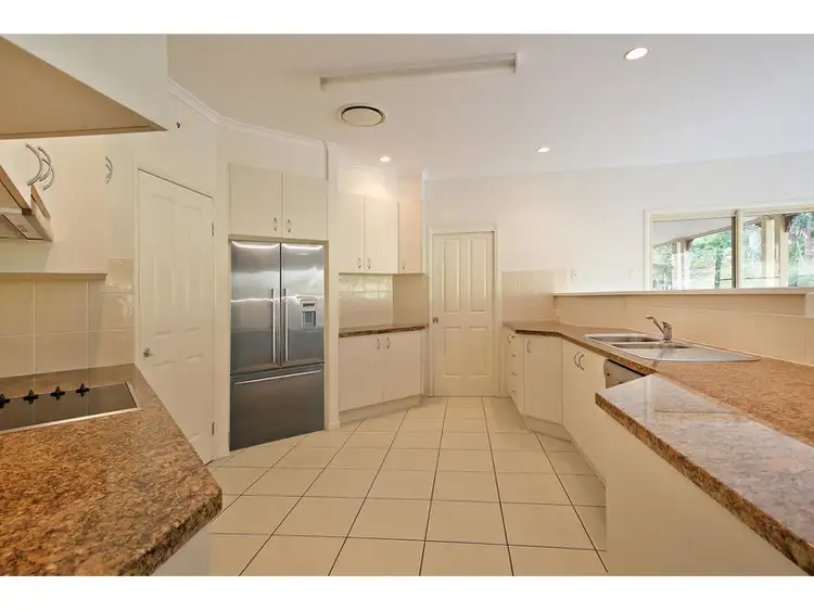 Fifth view of Homely house listing, 2 Vines Court, Tinbeerwah QLD 4563