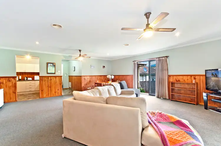 Second view of Homely house listing, 7 White Avenue, Hamilton VIC 3300