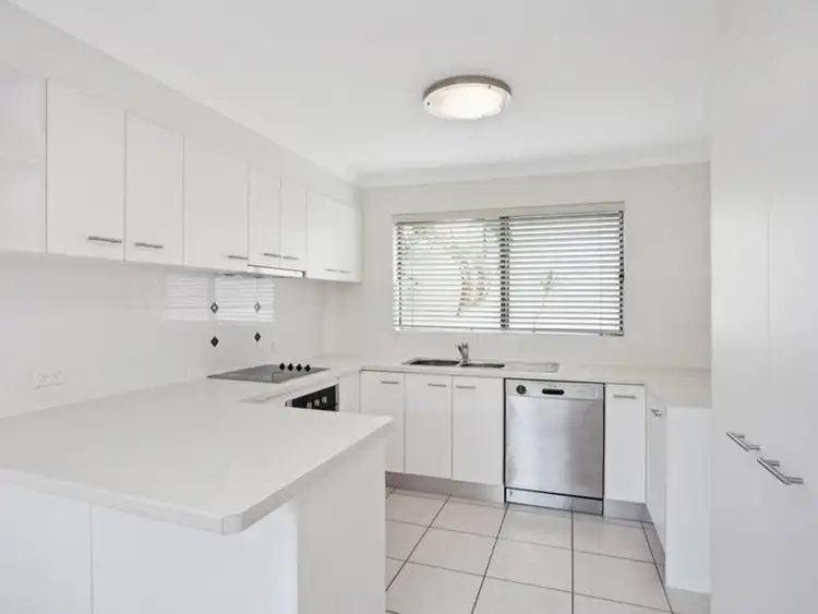 Second view of Homely unit listing, 2/4 Ray Sreet, Sunshine Beach QLD 4567