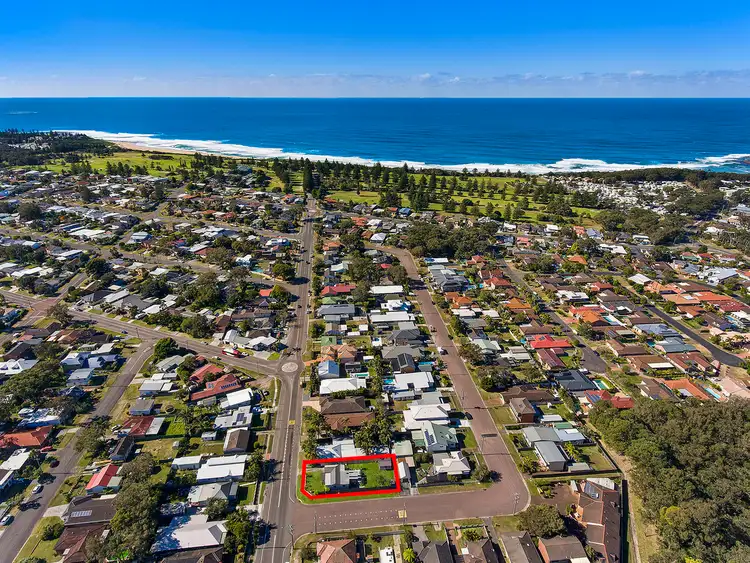 15 Shelly Beach Road, Shelly Beach NSW 2261