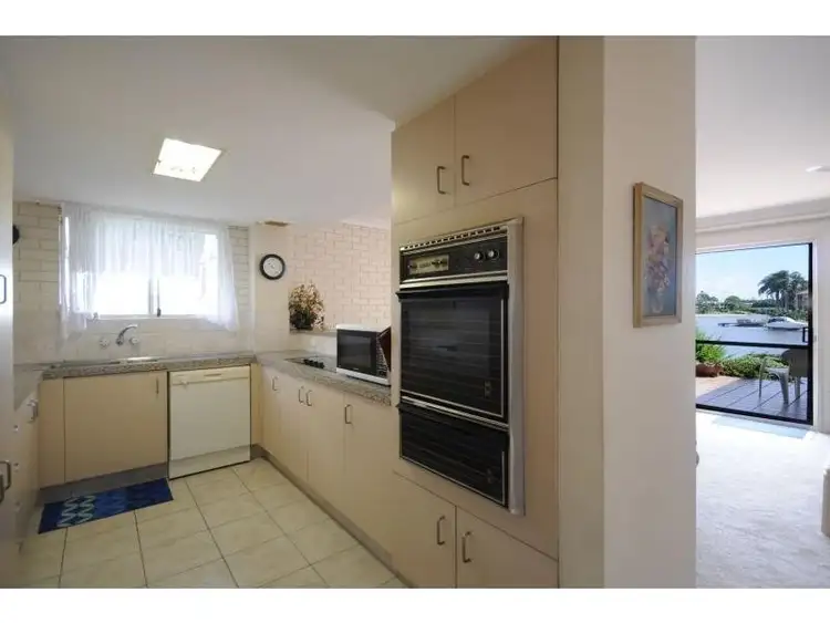 Sixth view of Homely unit listing, 8/22 Aquila Court, Mermaid Waters QLD 4218