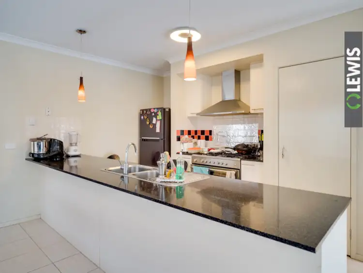 Second view of Homely house listing, 31 Songbird Crescent, South Morang VIC 3752