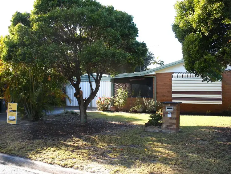 15 Moatah Drive, Beachmere QLD 4510