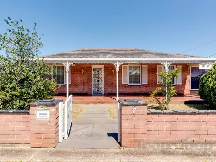 7 Davis Street, Woodville South SA 5011
