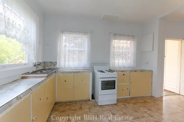 Fifth view of Homely house listing, 11 Myrtle Cresent, Emu Heights TAS 7320