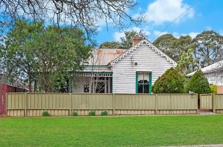 14 Scoresby Street, Hamilton VIC 3300