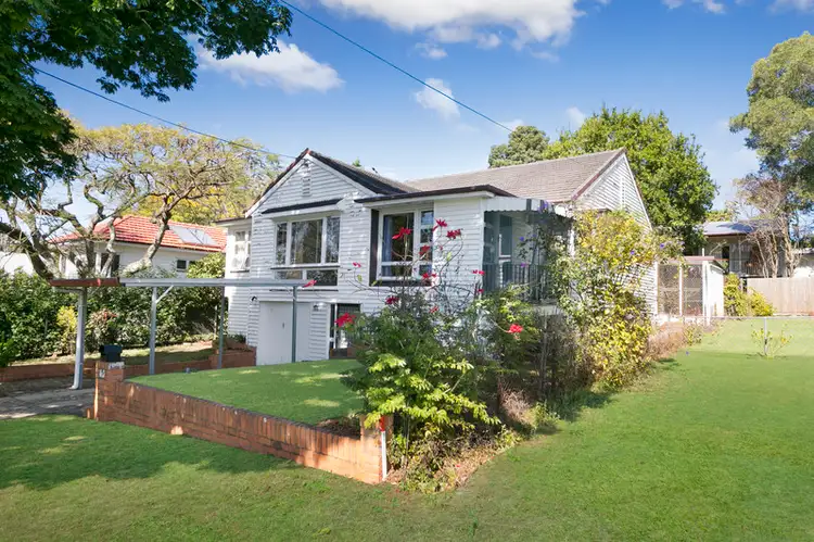 16 Rathlyn Avenue, Corinda QLD 4075