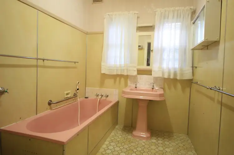 Fifth view of Homely house listing, 2 Eldon Street, Aberdeen NSW 2336