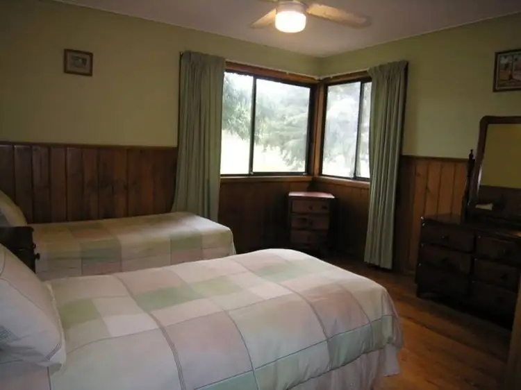 Fourth view of Homely house listing, 975 Old Tolmie Road, Mansfield VIC 3722